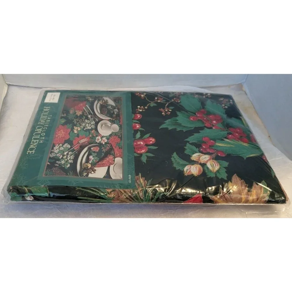 NOS Dayton Hudson Christmas Tablecloth Poinsettia Vtg 90s Holiday Retro 60 x 84